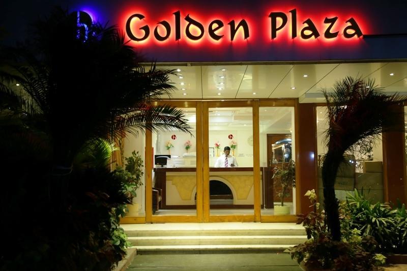 Golden Plaza Hotell Ahmedabad Exteriör bild